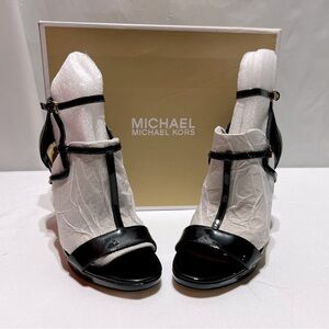 Michael Kors Simone T-strap Sandal